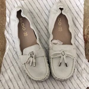 BRAND NEW ALDO FLATS